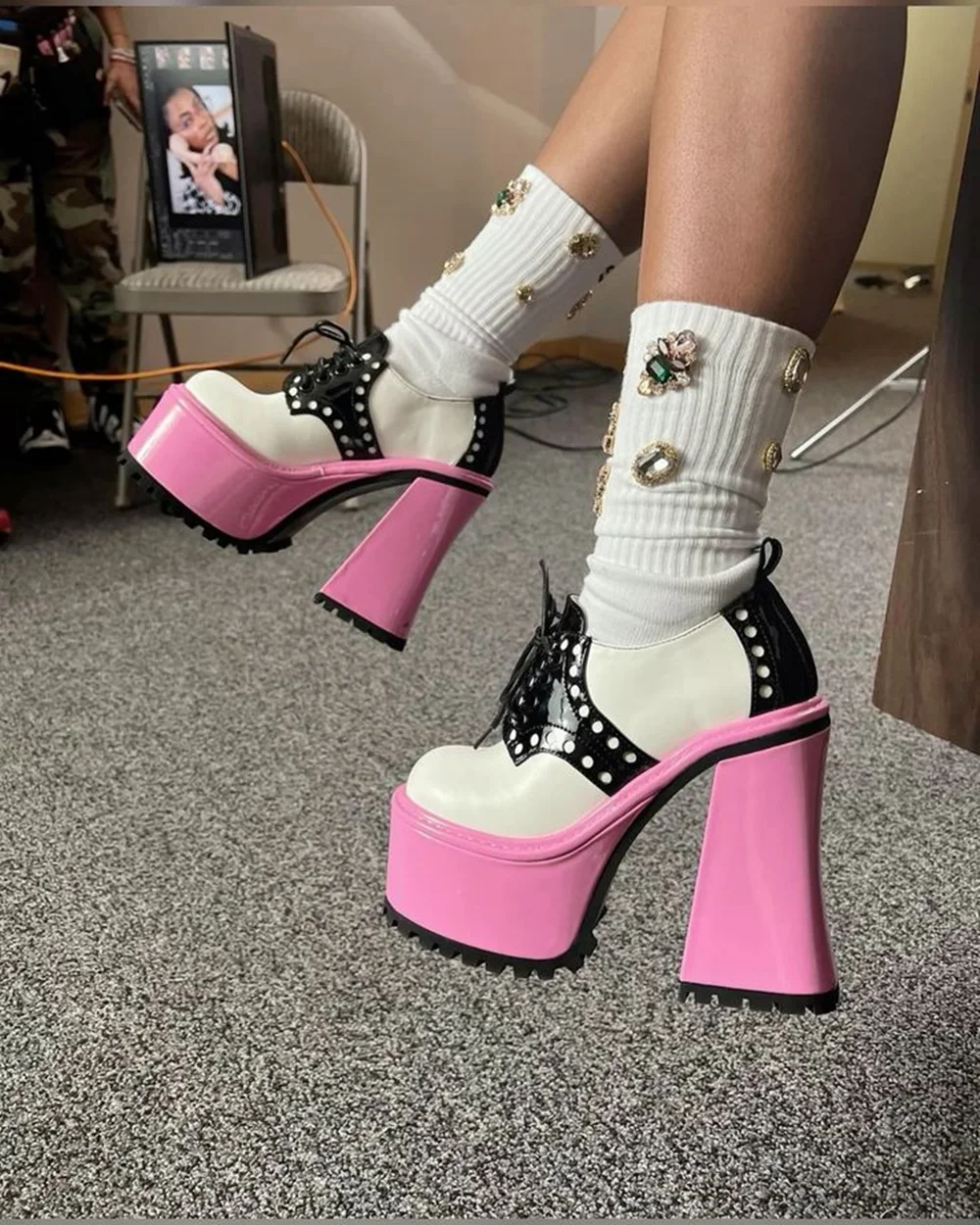 

Sweet Black White Round-Toe Patent Leather Platform Heels Chunky Pink Block Heel Lace-Up Detail Bold Color Block Playful Style