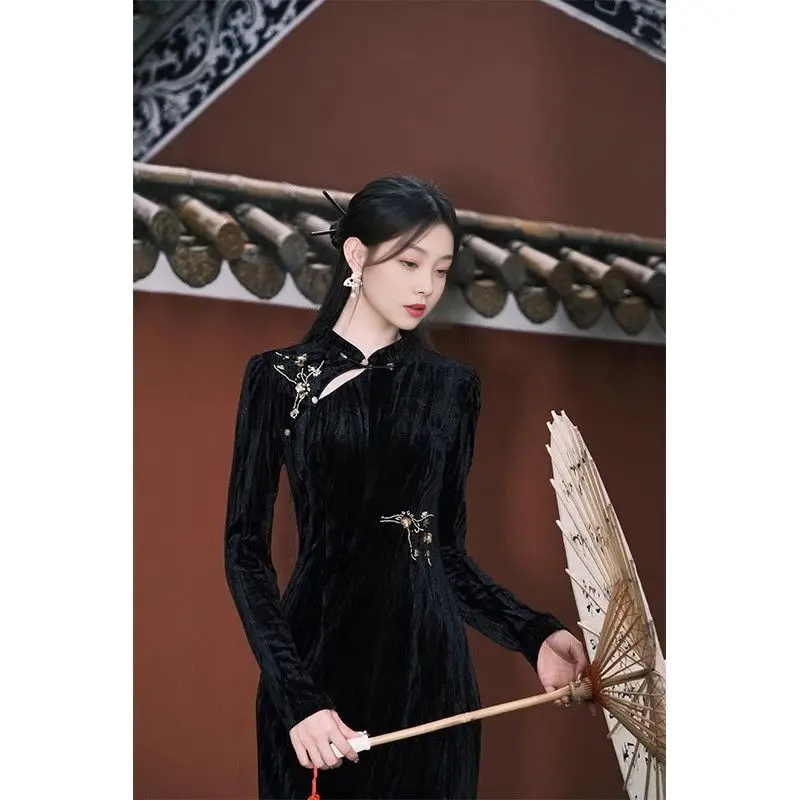 

Autumn Winter New Women Cheongsam Dress Chinese Style Velet Qipao For Women Vintage Cheongsam Dress Elegant Party Dress