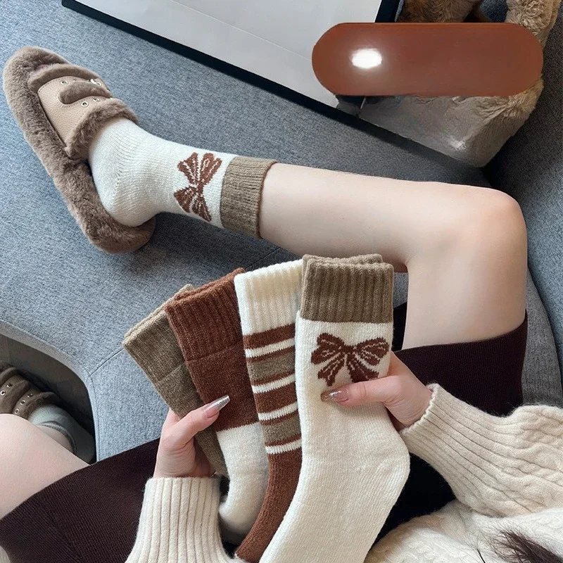 

4 Pairs Autumn and Winter Fashion New Item Thick and Warm Earth Color Women's Socks Winter Mid Tube Striped Women's Socks