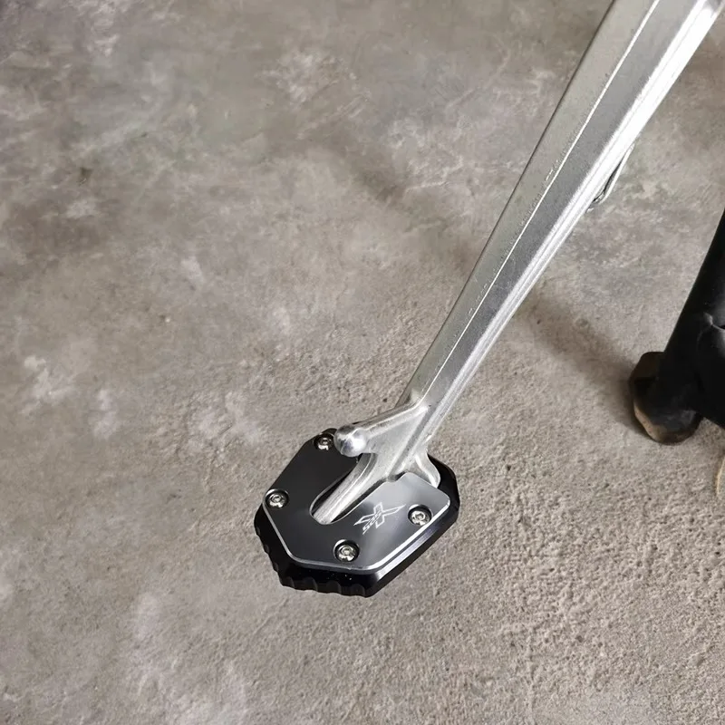 

Suitable for Kove 525X 500X modified enlarged widened side stand pad, enlarged side stand base, side kickstand accessories