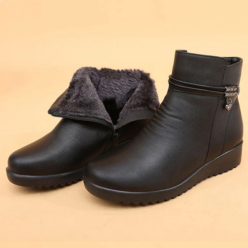 Winter Shoes Women Snow Boots Pure Black Warm Plush for Cold Winter Ladies Ankle Boots Thick Sole 3cm Plus Size 42 D720