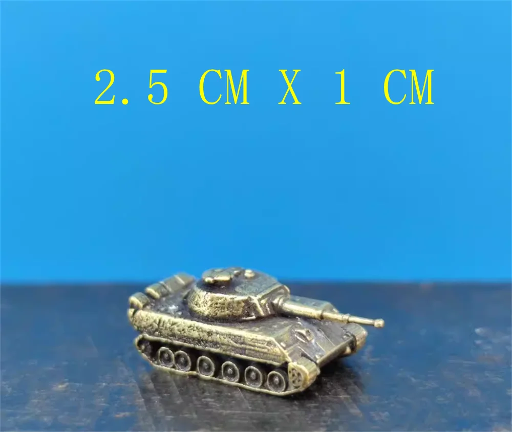 

Продаются очень маленькие фигурки солдатиков-танковиков, размер 2,8 см x 1,4 см, материал ПВХ, для декораций и DIY.