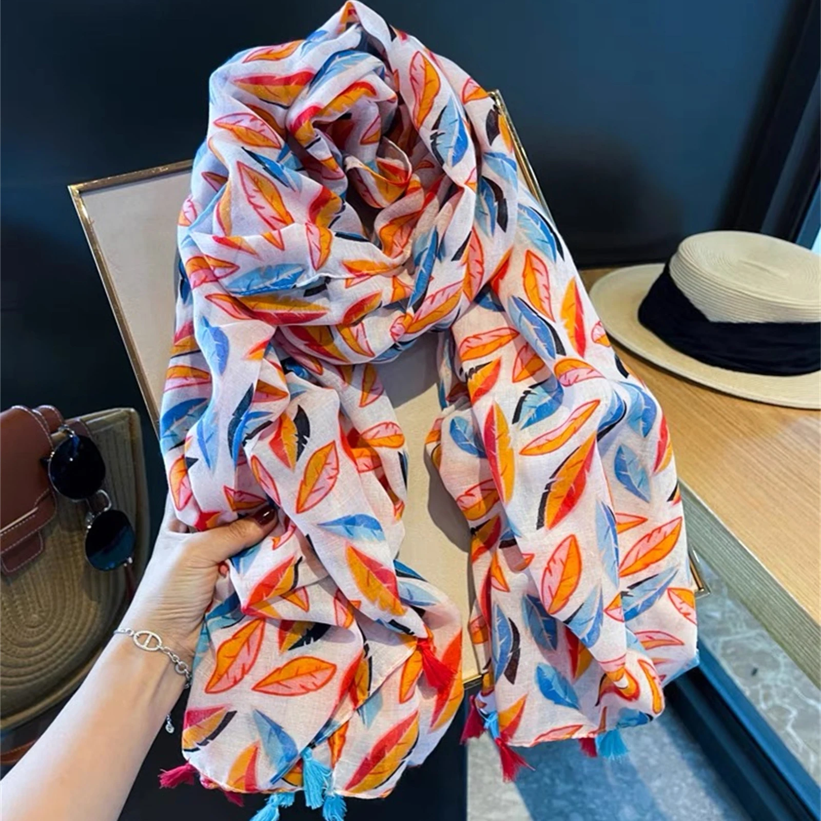 Gli scialli con nappe quattro stagioni 180*85cm popolare bandana calda stampa femminile foulard musulmano, telo mare antivento nuovo stile,