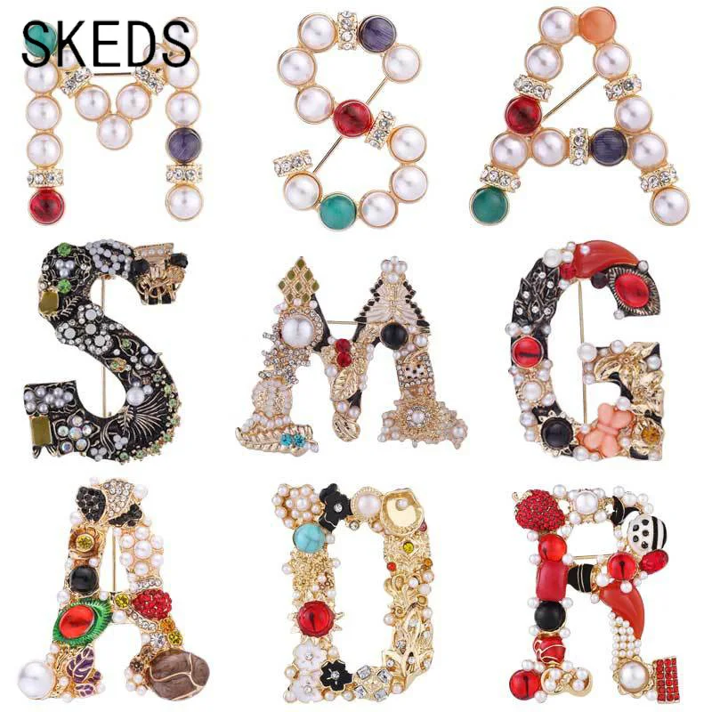 SKEDS Fashion Elegant Women Girls Letters Pearl Brooches Luxury Rhinestone Creative Accessories Brooch Party Wedding Pin Gift