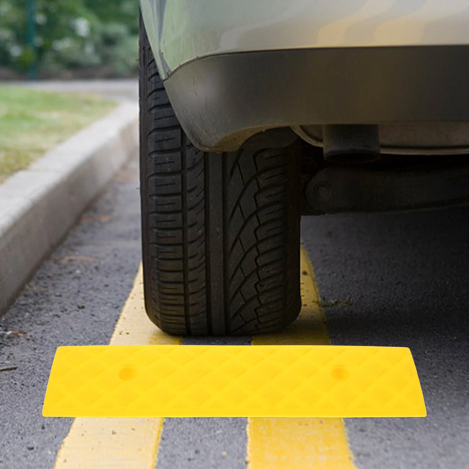 

Heavy Duty Plastic Ramp For Cars Motorcycles Driveways Garages Loading Docks Curbs Sidewalks Vehicle Ramp Durable Pe