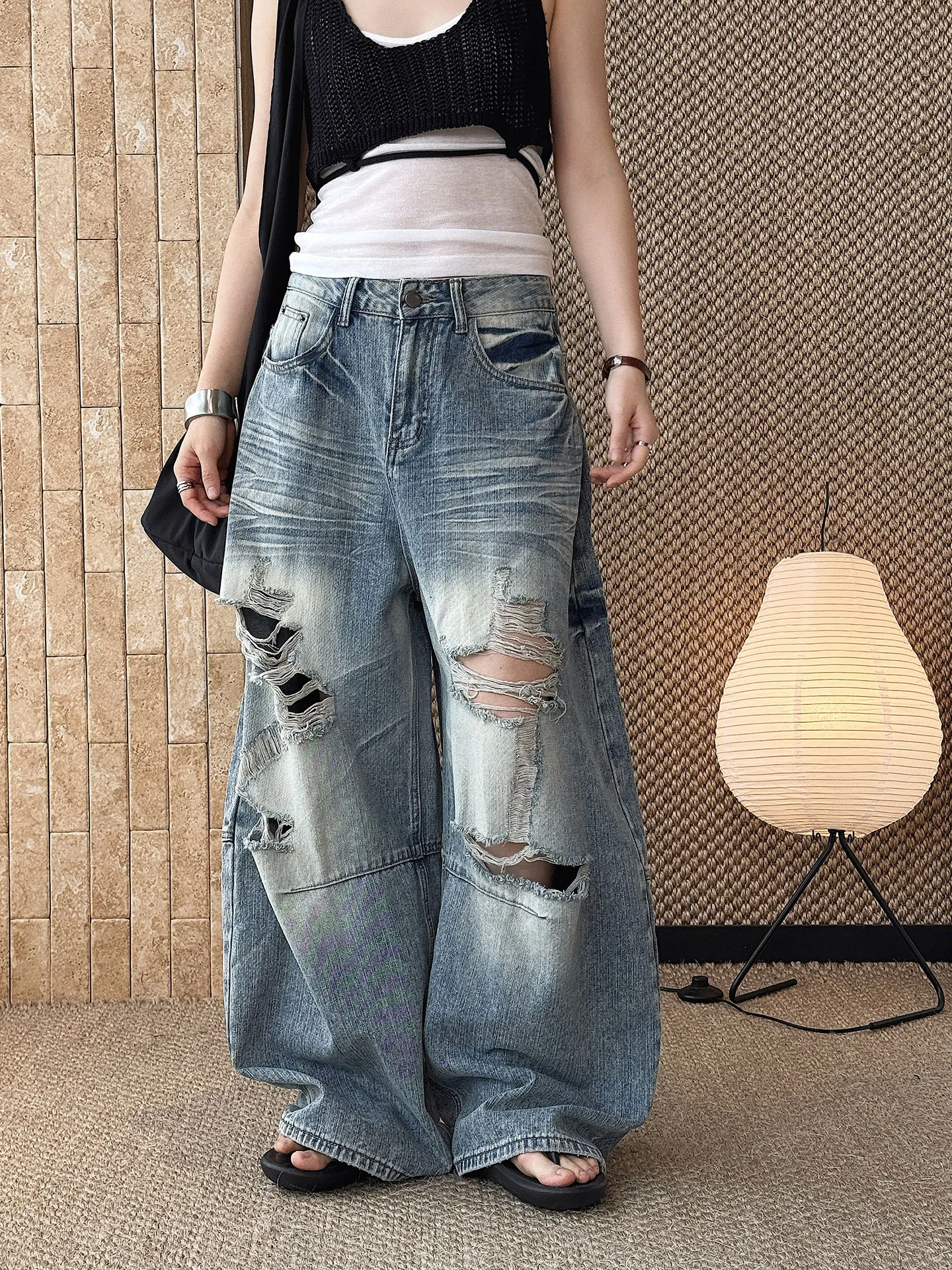 

Early autumn new American retro street style heavy-duty cat whiskers washed ripped jeans wide leg pants for women