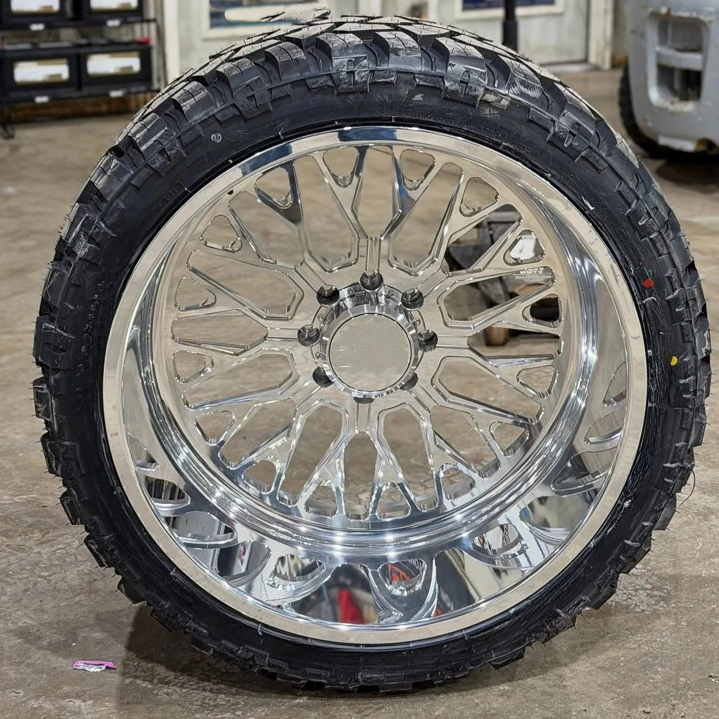 

Truck Wheels 22x12 24x12 26x16 26x12 22x14 24x12 24x14 26x14 Custom Rims 8x170 8x180 8x6.5 6x5.5 Aluminum Alloy Forged Wheels
