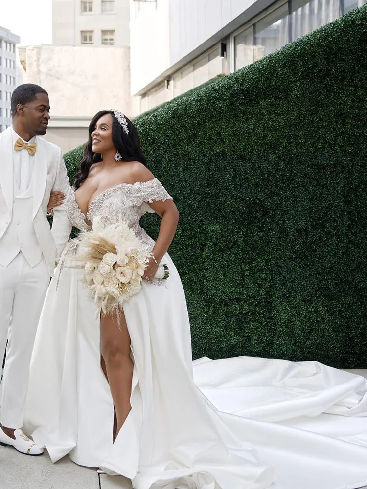 تخصيص قبالة الكتف تسلق الخرز بلورات حجم كبير فستان الزفاف Vestidos De Novia فساتين الزفاف الأفريقية عالية سبليت