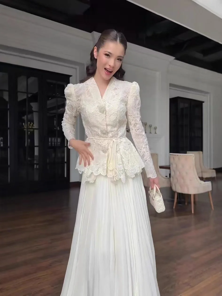 

Ele Long Sve Lace Top And Skirt Set with Pleats Autumn Faion Women's High Waist Two-Piece Suit European Sle