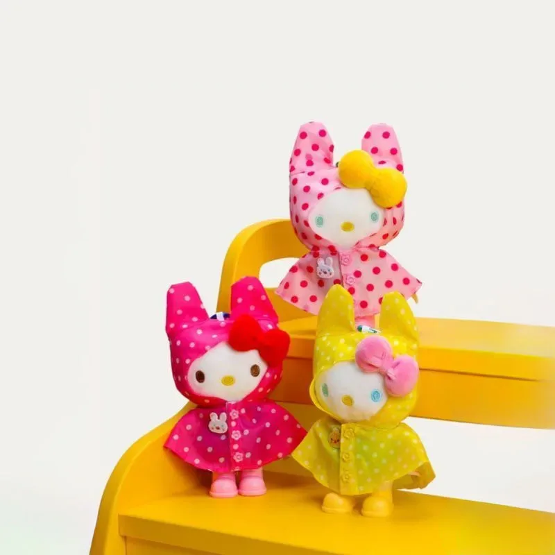 

Cartoon Hello Kitty Plush Keychain Cute Raincoat Polka Dot Stuffed Toy Girls Backpack Doll Pendant Dopamine Plushie Perfect Gift