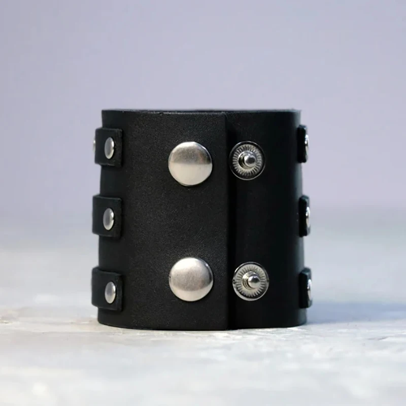 Vintage Leather Wristband Bracelet Cuff Goth Metal Armbands Concealed Buckle Adjustable Gothic Punk Bracelets Men Jewelry