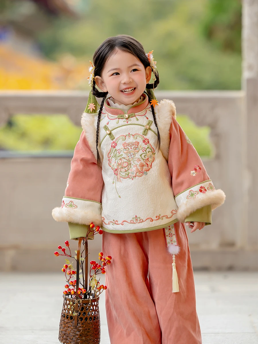 

Hanfu Girls' Winter Suit Year of the Snake 2024 New Baby New Year's Clothing