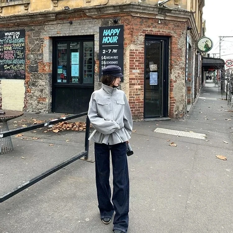 เสื้อแจ็คเก็ตผู้หญิงลายทางรัดเอวแบบมีเชือกผูก รุ่นใหม่ประจำฤดูใบไม้ร่วงปี 2025 ทรงหลวม สั้น แบบมีซิป