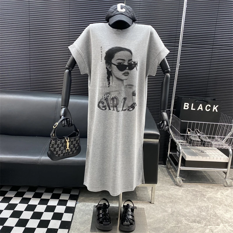 

New 2022 fashion Designer new style Famous brand Sunglasses beauty print Sports dress Casual Loose Fork Straight dress