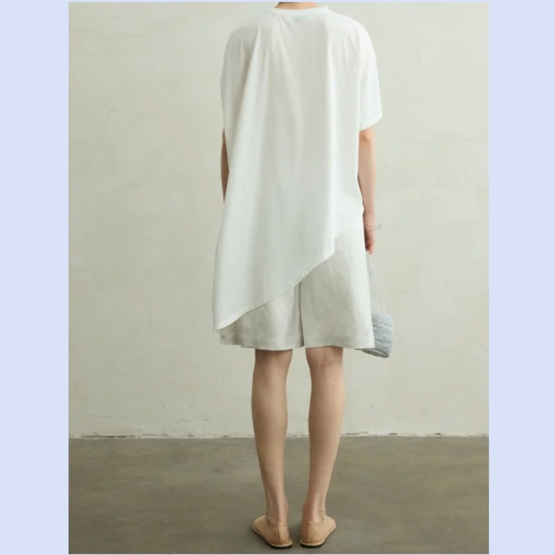 Loose asymmetric round neck short sleeved T-shirt, 26 year new, side button mid length top