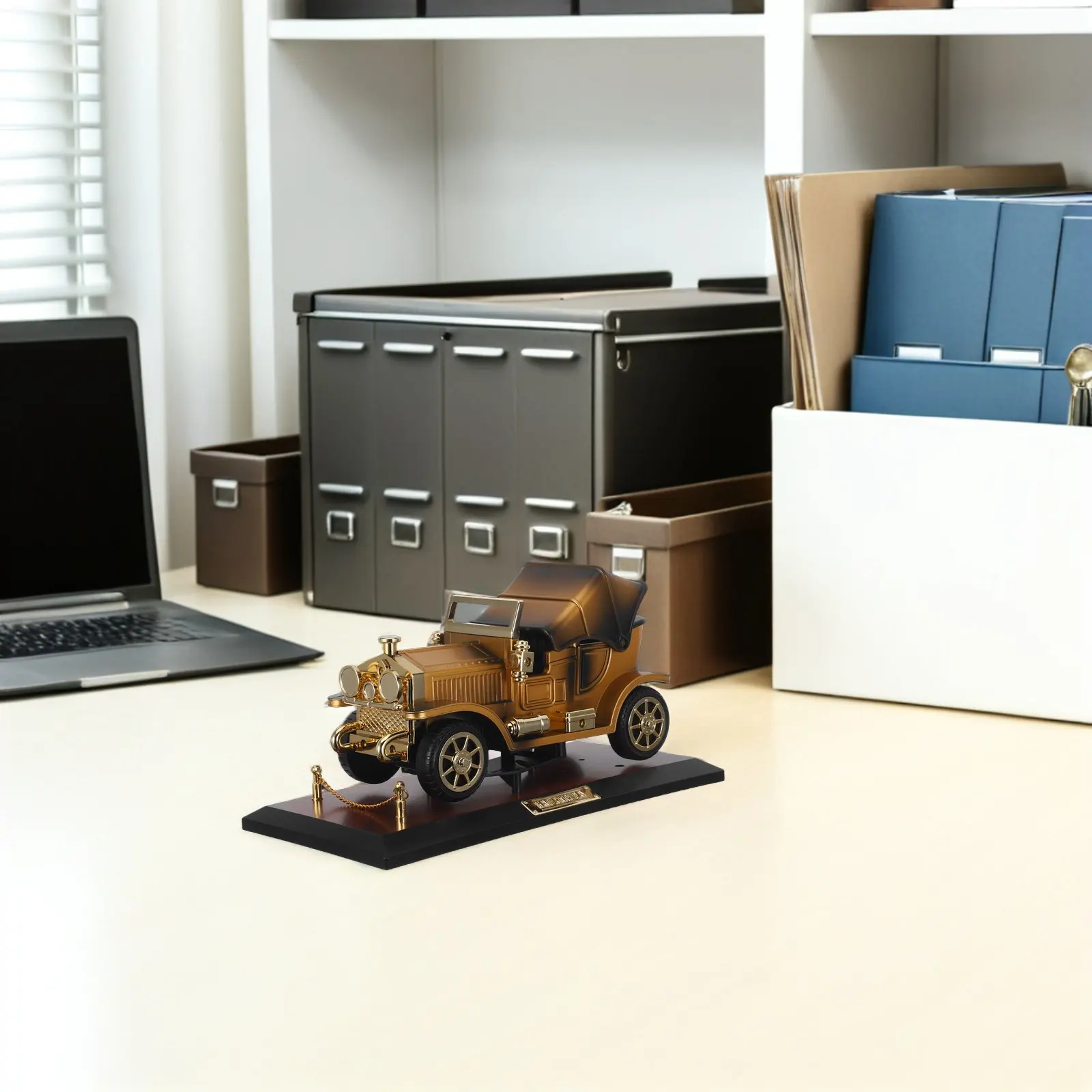 

Набор из 1 винтажной музыкальной шкатулки в форме ретро-автомобиля, имитирующей классический автомобиль, декоративный сувенир для рабочего стола