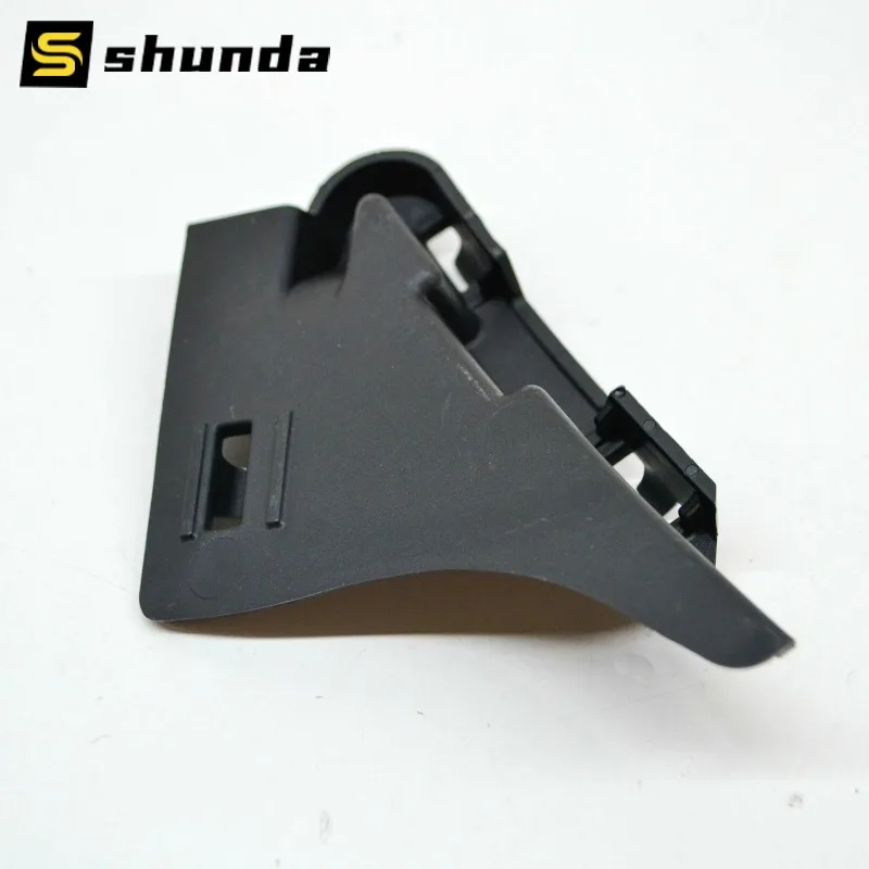 

Передняя центральная решетка радиатора A2128850924 для Mercedes-Benz E-W212 2128850924