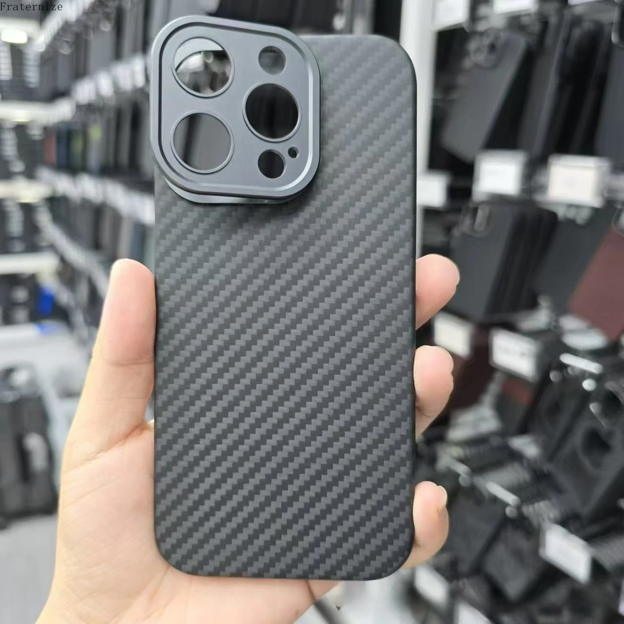 Магнитный чехол для iPhone 16 Pro Max из натуральной углеродной ткани, арамидный чехол, защитный металлический кронштейн, защитная крышка для объектива