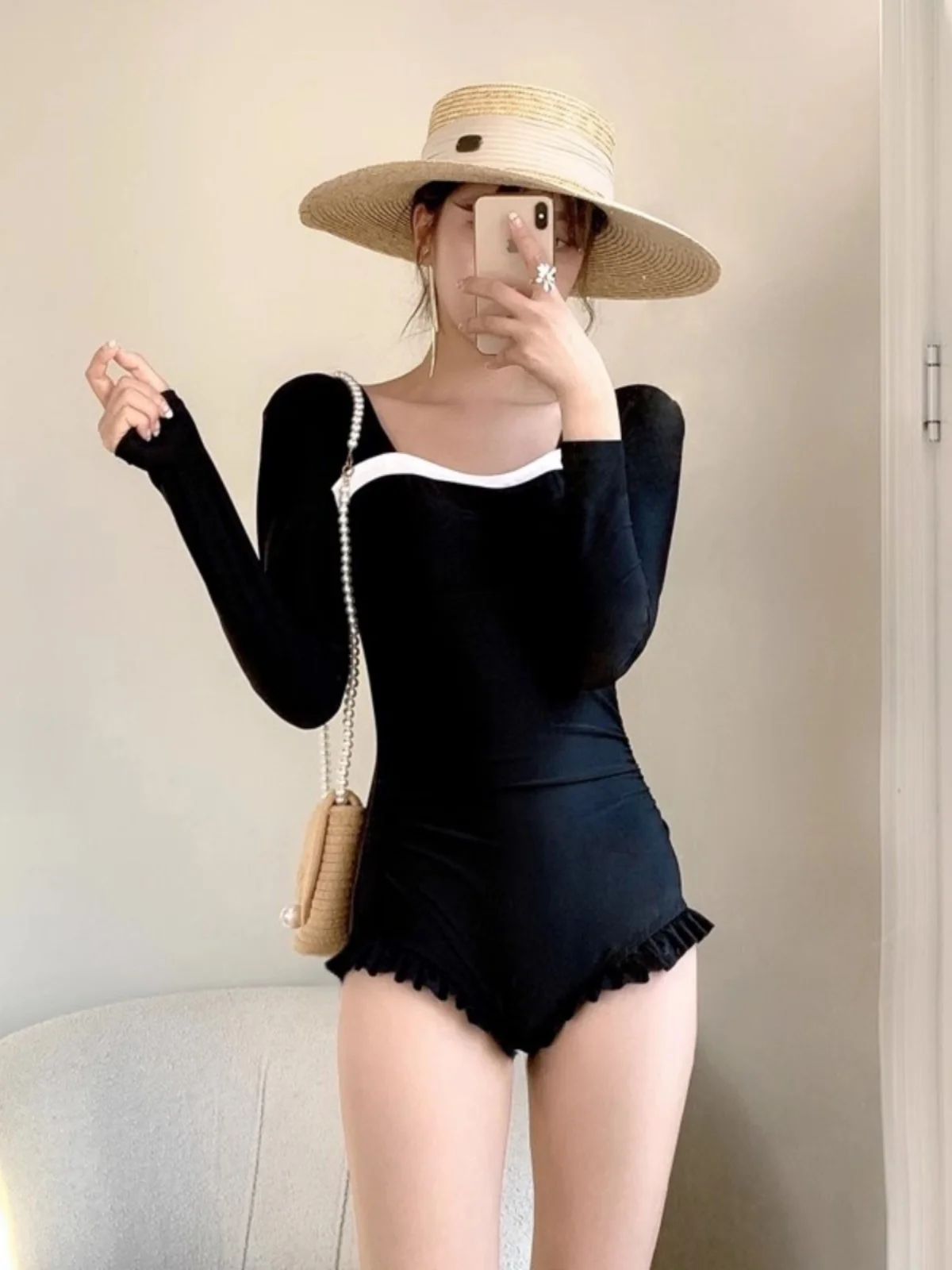 

Сексуальный слитный купальник-бикини с длинными рукавами для женщин, модель 2023 года, из нейлоновой ткани Tagkita, с фиксированными вставками для груди, создающий ощущение роскоши.