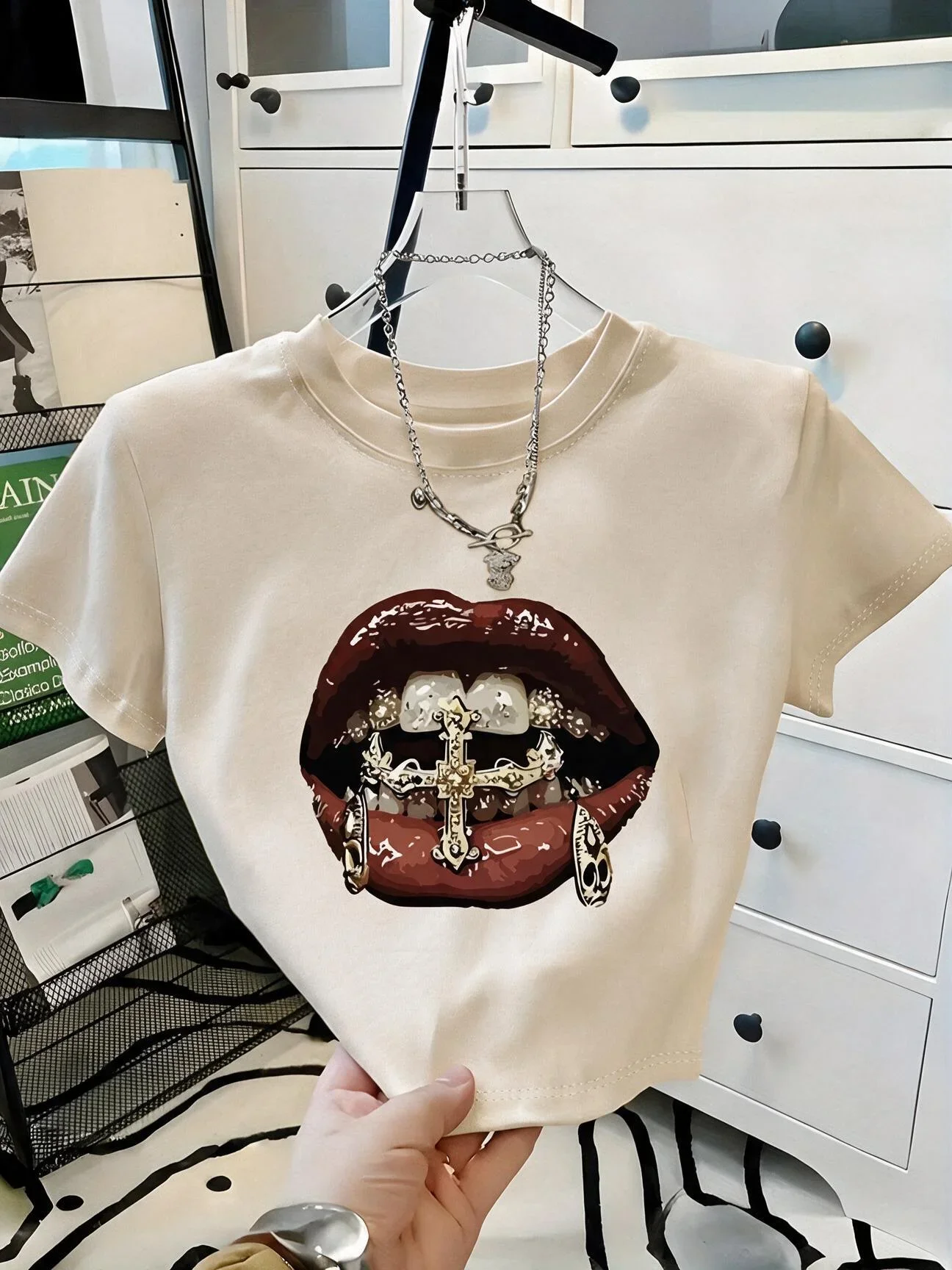 Fitted Ultra-Short Crop Top Fashionable Lip Print Cropped T Shirt Women's Casual Street Style Short Sleeve T-shirt Clothes Femme