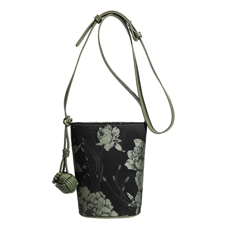 

National style new Chinese casual versatile shoulder bag crossbody bag embroidered bucket bag mobile phone bag lightweight