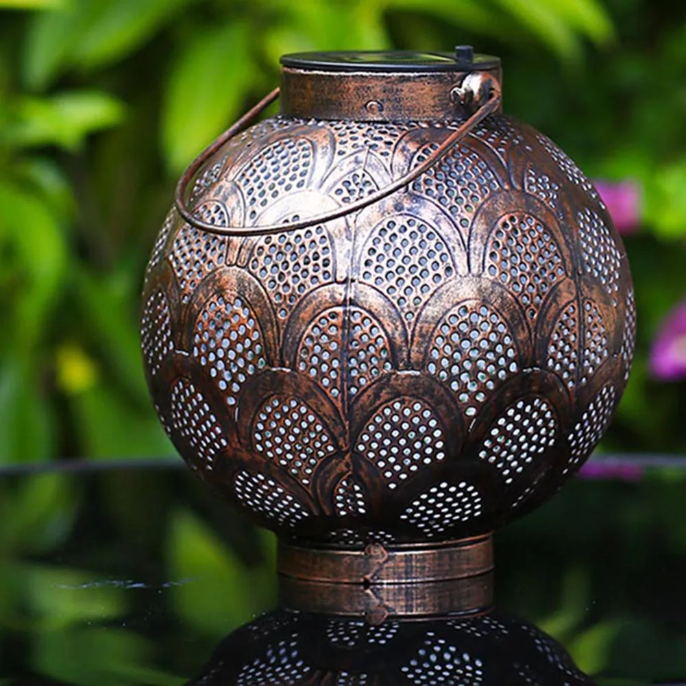 Solar Lantern Waterproof Decorative LED Lanterns Metal Outdoor Garden Lantern for Yard Patio Tabletop Pathway Garden Decor