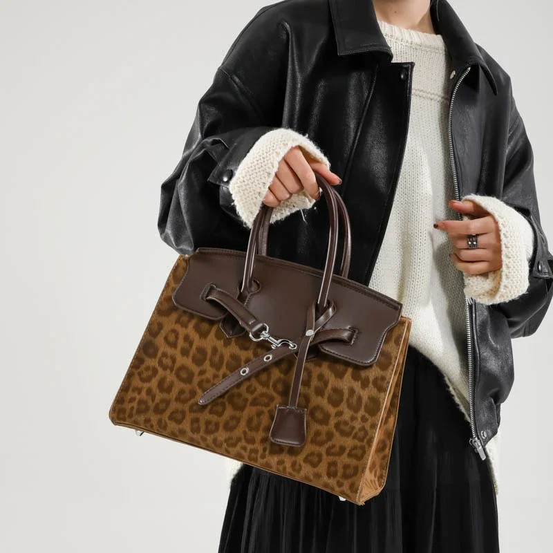 

Stylish High-End Unique Designer Paris Fashion Inspired Handbag Featuring Tote Option For Superstar