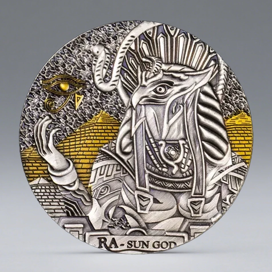 God Statue Egyptian Sun God Commemorative Coin Poseidon Old Metal Vintage Ancient Silver Plated Lucky Coin Collectible Badge