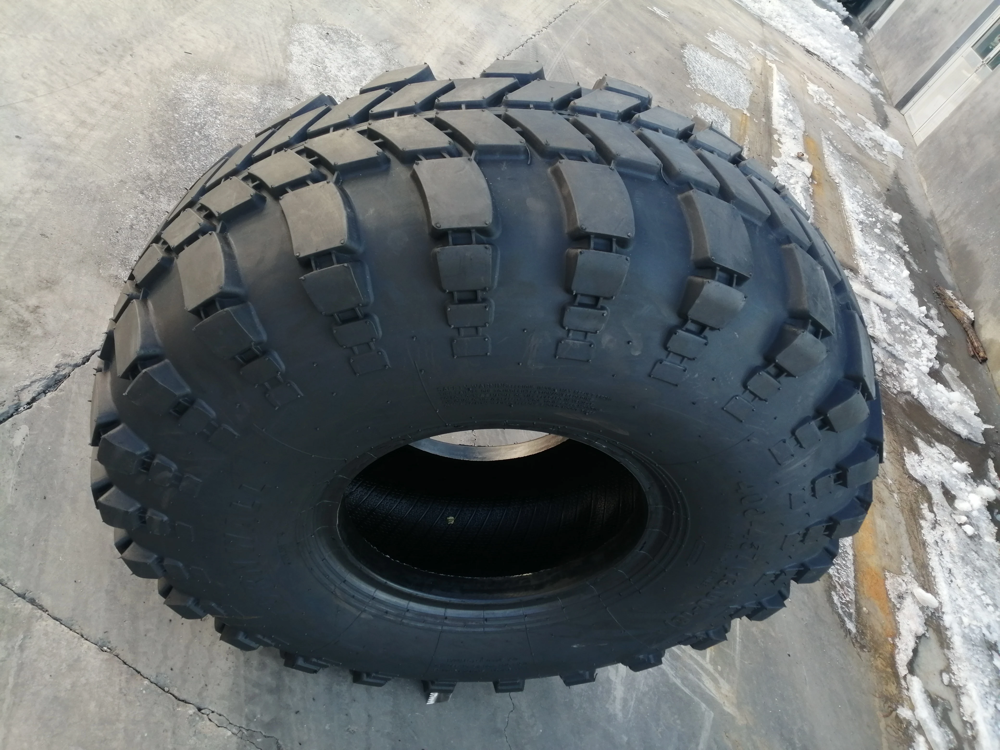 

Special Mi Tire 13.00-18 Heavy Duty All-Terrain Bias Inner Tube Natural Rubber Tactical Vehicles Trucks Trailers 114kg