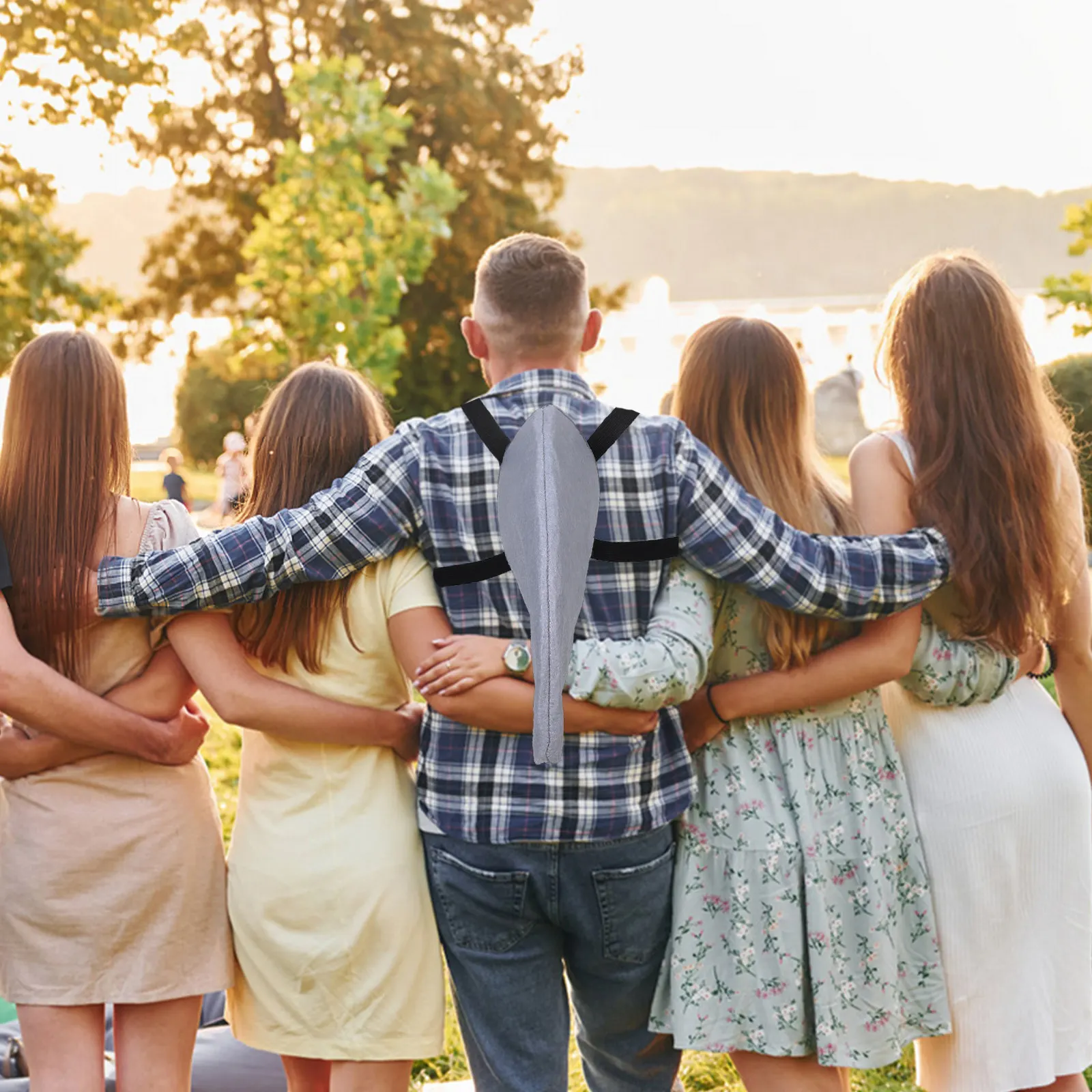 

Костюм с плавниками акулы на подтяжках: удобный, легко надеваемый аксессуар для сценических выступлений и косплея