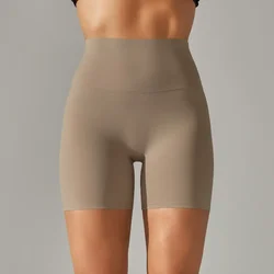 Women's New Style of Brushed Nude Fitness Yoga Shorts, High Waist Slim Fit Peach Hip Three Quarter Pants, Tight Running