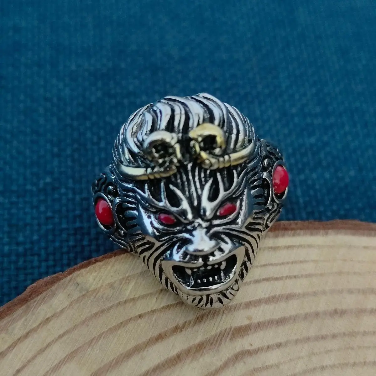 Black Myth: Wukong Cosplay Open Mouth Finger Ring Souvenir Fashion Display Monkey Fans Ornament Decoration Accessories Xmas Gift image 4