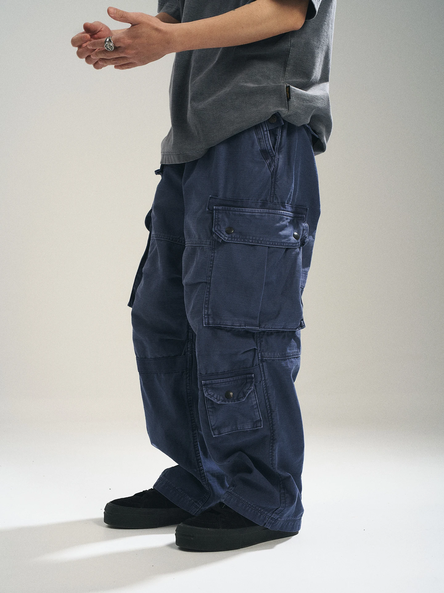 

Мужские рабочие брюки свободного кроя в стиле ретро, плотные, с множеством карманов, окрашенные, повседневные, весенняя коллекция, обновленная версия