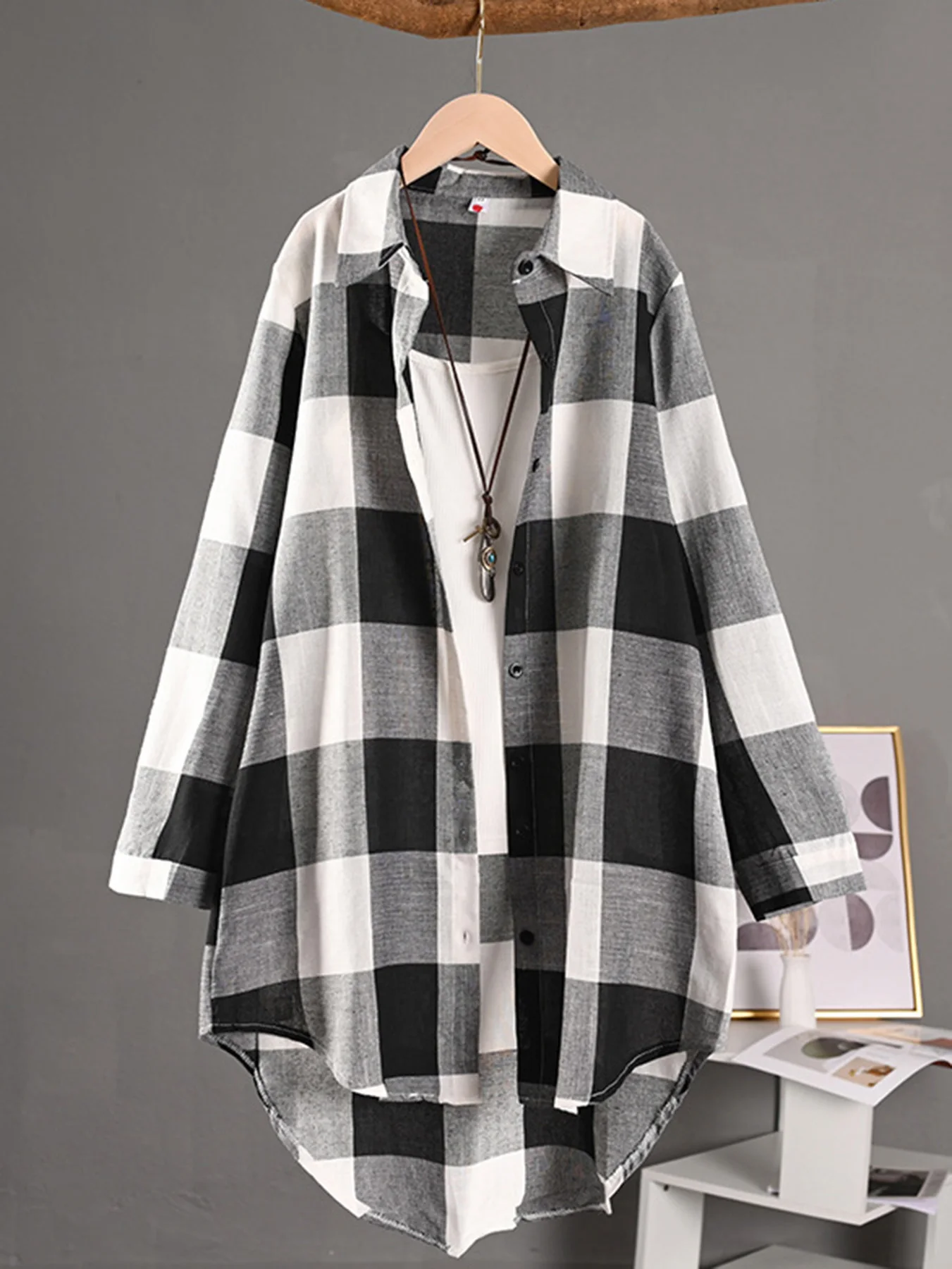 

Black and white large plaid long shirt, loose fitting sun resistant cardigan jacket with rolled sleeves