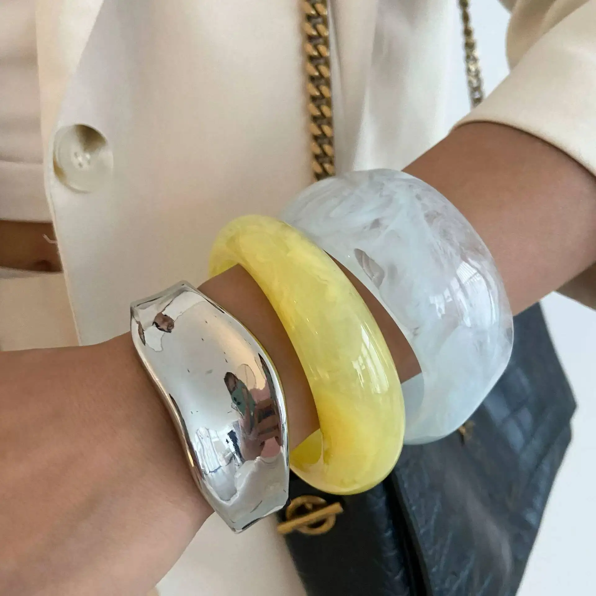 

Bohemia Y2K Chunky Stacking Resin Bangles for Women 3 Styles Geometry Metal Spring Bracelets Daily New Jewelry Gift