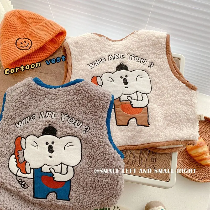 

2024 Autumn Children's lambskin vest for autumn and winter, embroidered cartoon warm vest for baby girls, boys' Korean version