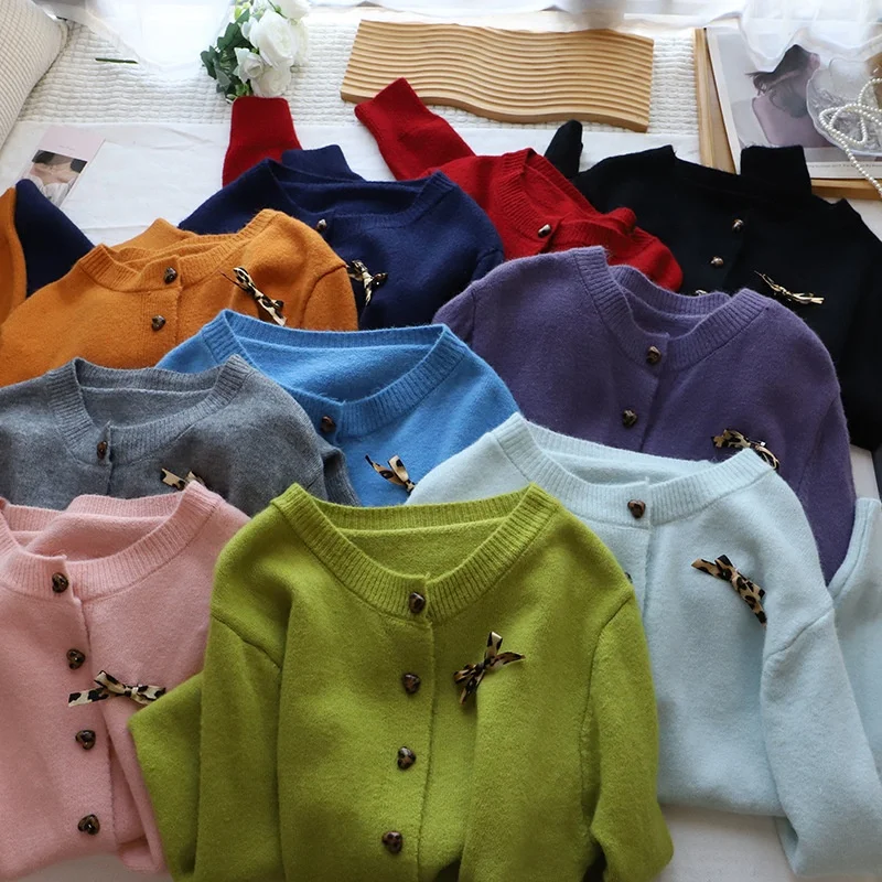 Maglione cardigan lavorato a maglia da donna rotondo Ne Heart Bule Autunno Inverno Faion Sle coreano con spilla sul petto Top lungo Sve