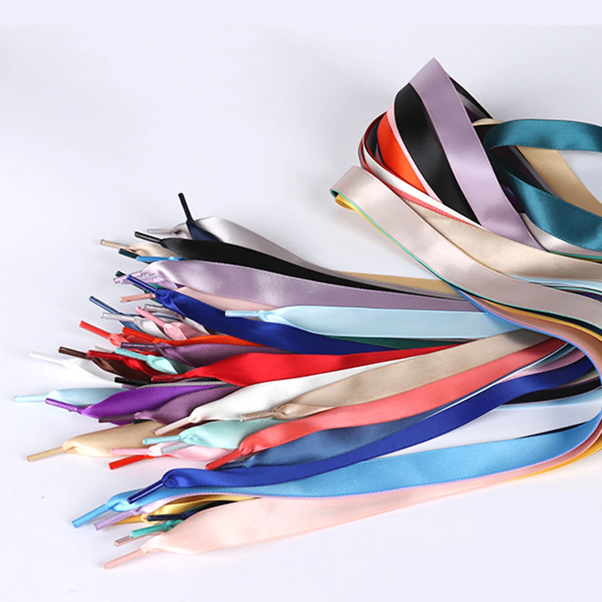 1 Pair of Silk Shoelaces, 2cm Wide Silk Satin Ribbon in Black, White, Colorful, and Candy Colors, Flat Silk Ribbon Shoelaces, Suitable for Canvas Shoes, Casual Shoes, Sneakers, Boots, Etc., with a Length of 120cm (Approximately 47.24in)