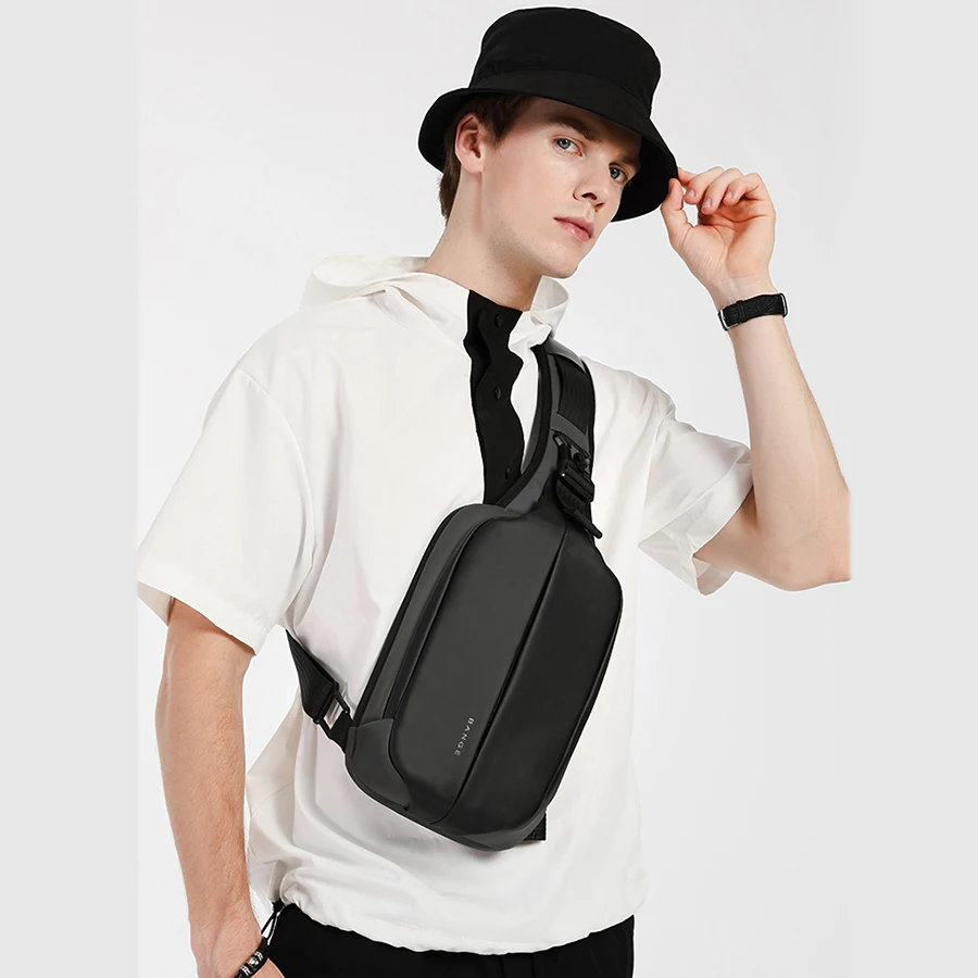 Fashion Chest Bag Men Travel Waterproof Leisure Business Chest Sports Packs Messenger Shoulder Sling Running Bag men\'s Boys