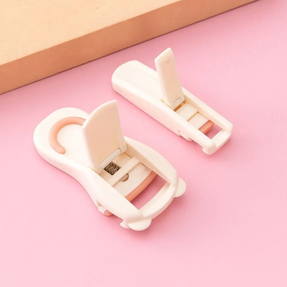 Cute Bear Shape Design Eyelash Styler Cream/pink Plastic Material Convenient Eyelash Curler Wide Angle/partial