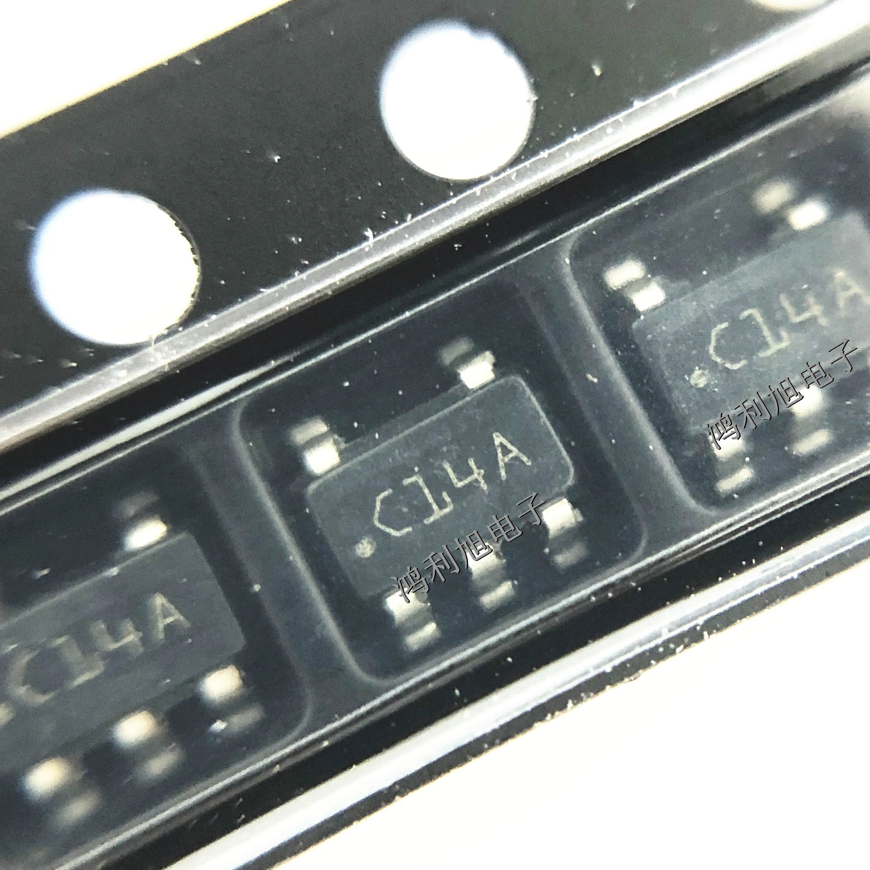 5pcs/Lot LMV7219M5X SOT-23-5 MARKING;C14A Analog Comparators 7 Nsec 2.7V to 5V Operating Temperature:- 40 C-+ 85 C