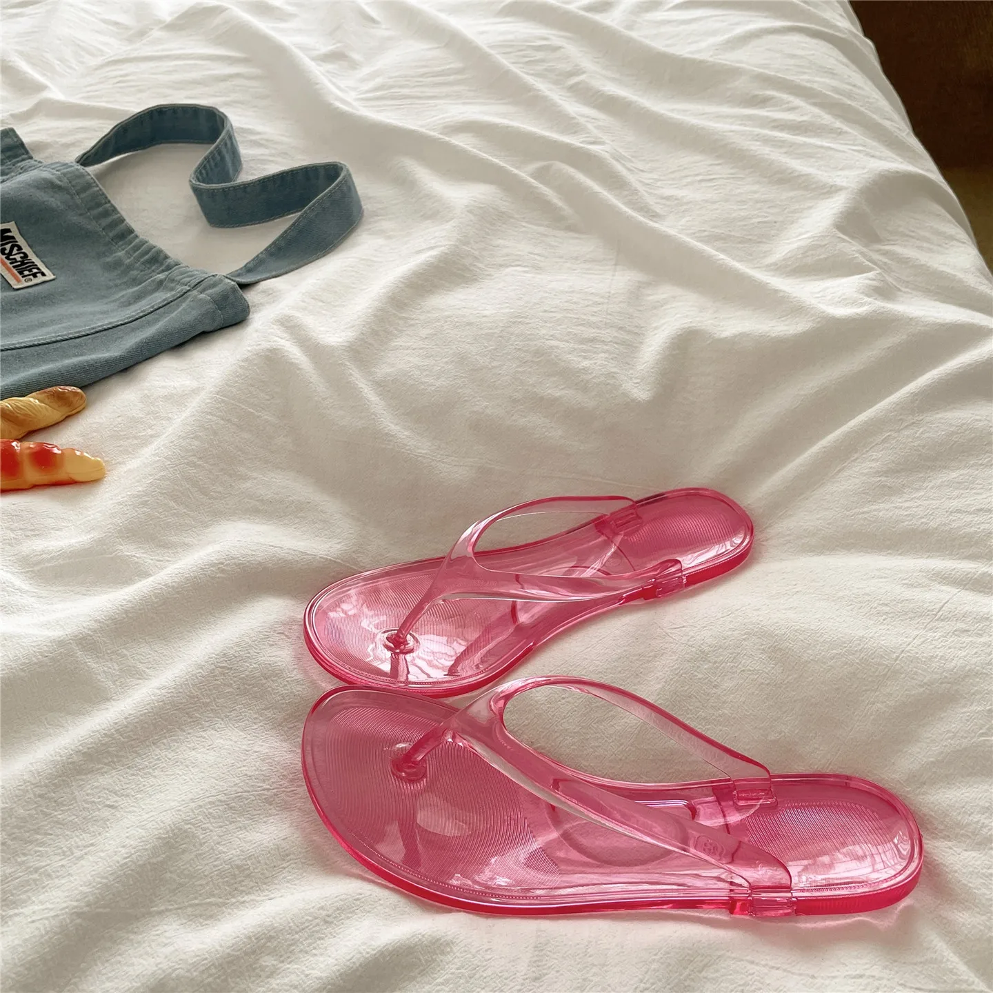 Korean Summer Ins Transparent Flip Flops Non-slip Flat Sole Sweet Vacation Beach Shoes Outdoor Daily Commute Travel Slides