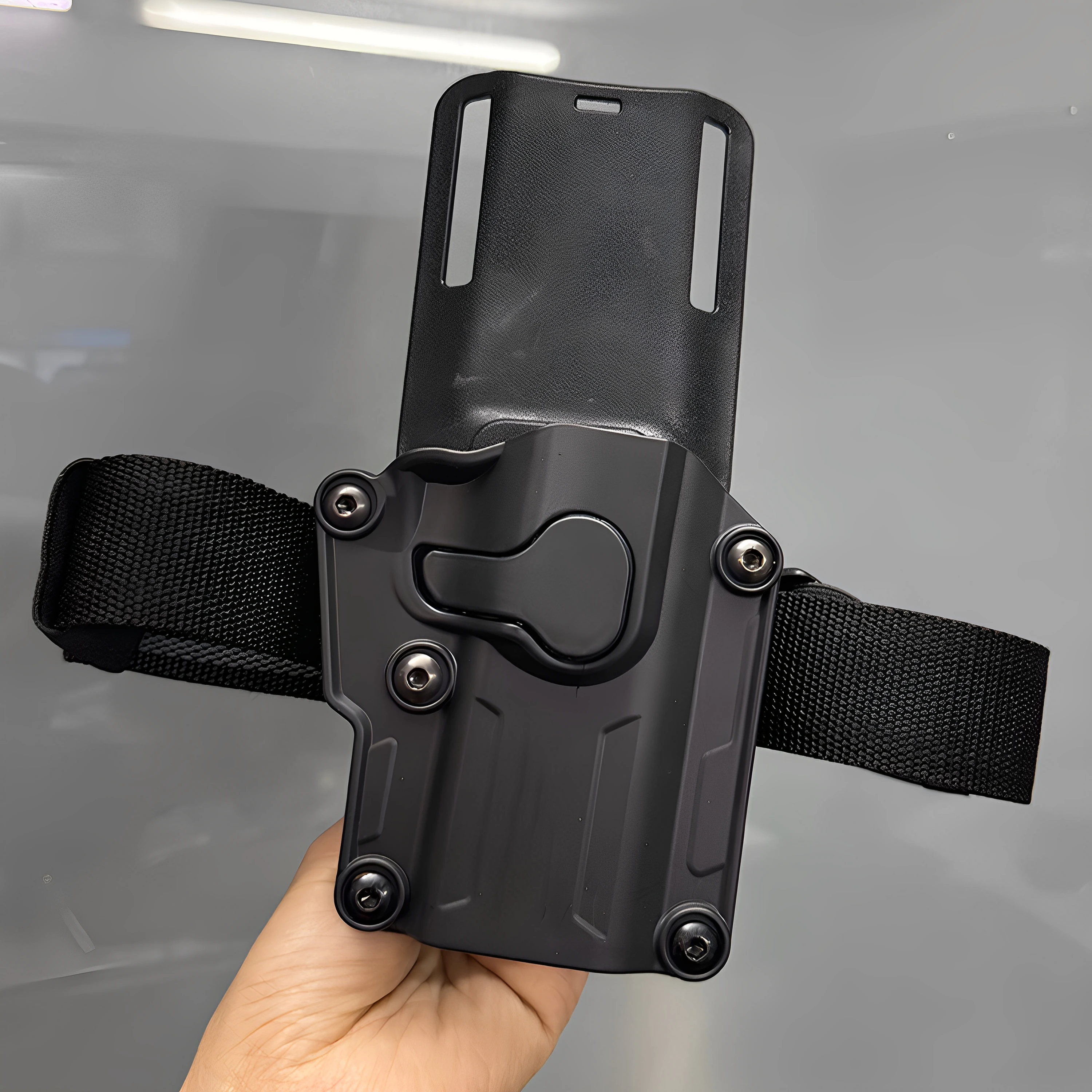 

Универсальная тактическая кобура Quick Release Holster X5 для пистолетов G22, 20, M92, P226, G7, DK05, Big Bull, MP9. Современная коллекционная игрушка для солдатов.