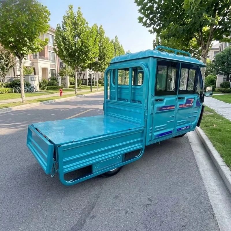 Factory Hot Selling Tricycle Suitable for Loading and Unloading Goods Enclosed Cab Electric Tricycle
