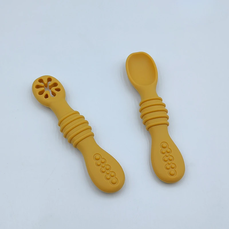 2PCS Baby Learning Spoons Utensils Set Adorable Toddler Tableware Silicone Teether Toys Feeding Scoop Training Rice Paste Spoon