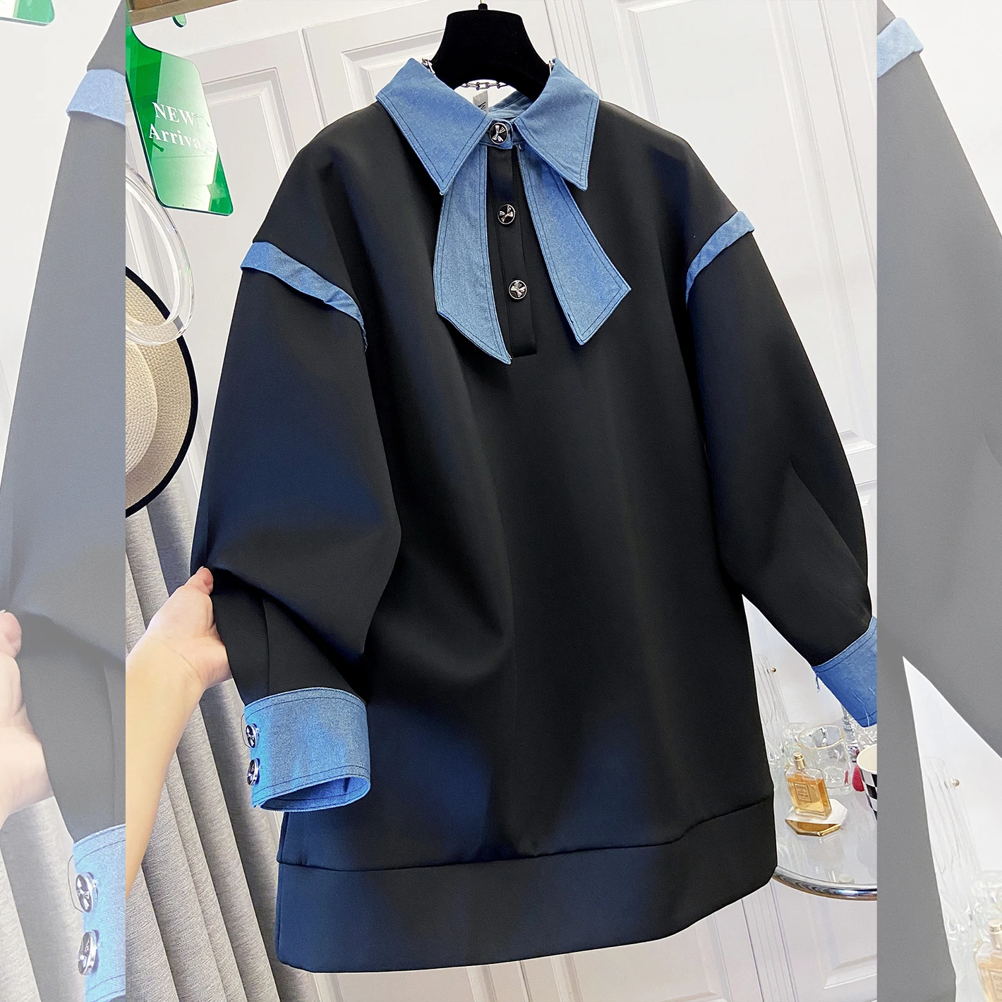 

SuperAen Bow Collar Denim Patchwork Mid-length Sweatshirts for Women's 2025 Autumn New Design Loose Top