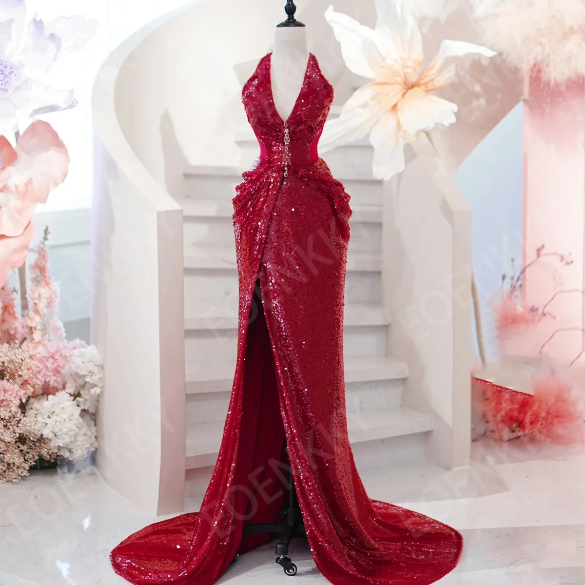 

EOENKKY Burgundy Mermaid Sequin Evening Dress Luxury Women Sleeveless Prom Dresses Halter V Neck Open Back Party Gown Customized