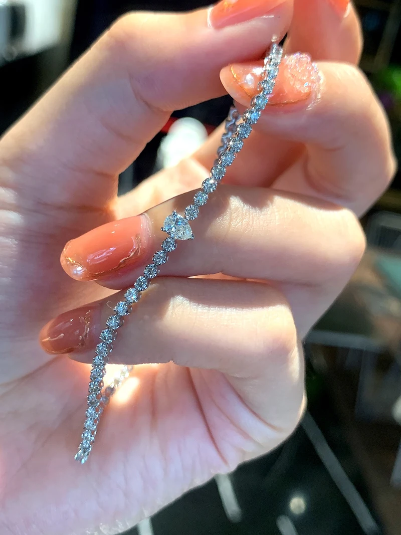 LUOWEND 100% 18K White Gold Bracelet Fashion Water Drop Shape 1.40carat Real Natural Diamond Bracelet for Women Fine Jewelry