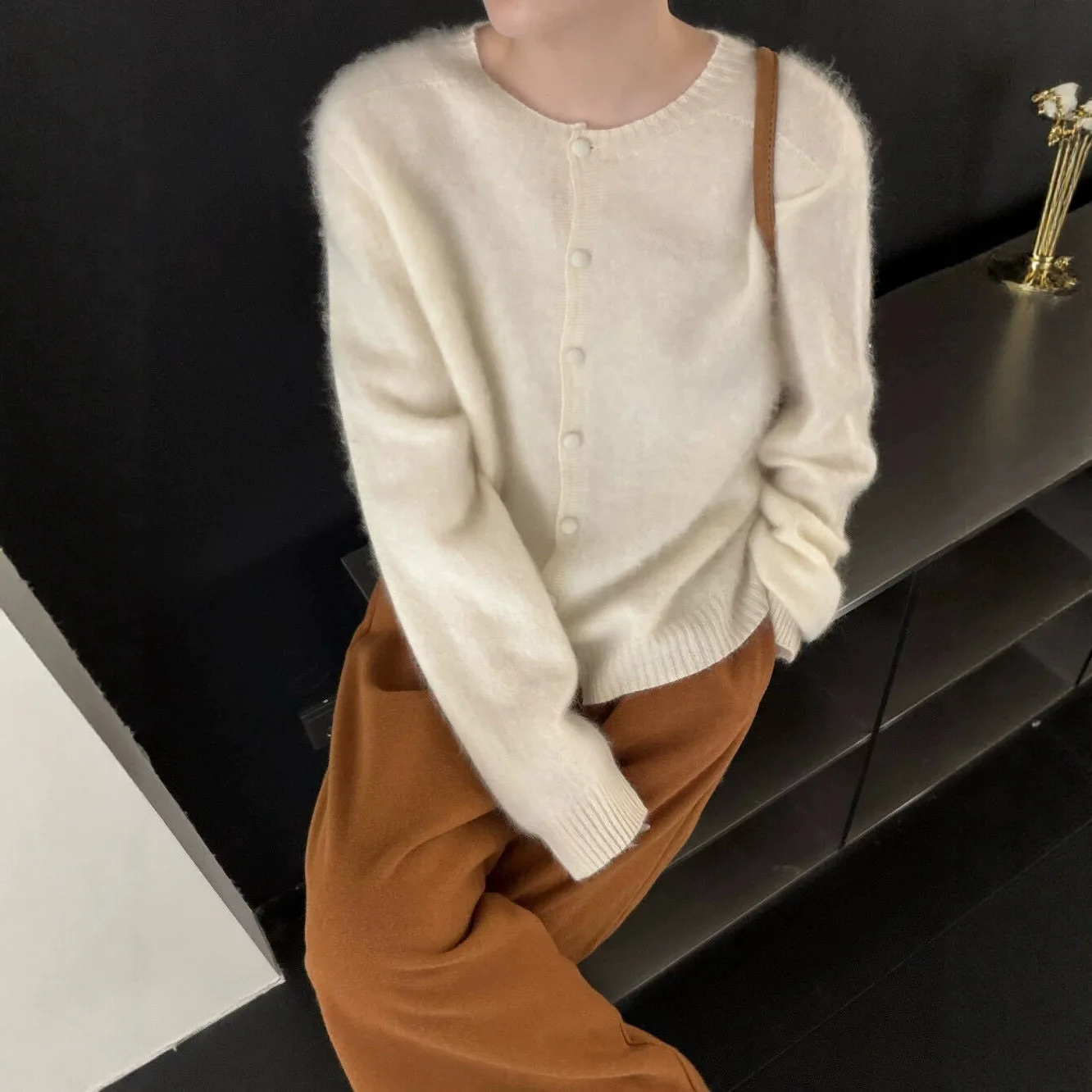 2026 autumn and winter versatile pull-up cashmere sweater for women  loose and casual style  knitted shirt with buttons