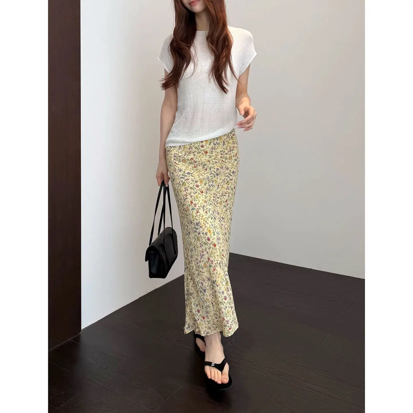 Dave&di Vintage Small Yellow Floral Bag With A Mid Length Design, Lightweight, Soft, Gentle, And Elegant Fish Tail Skirt